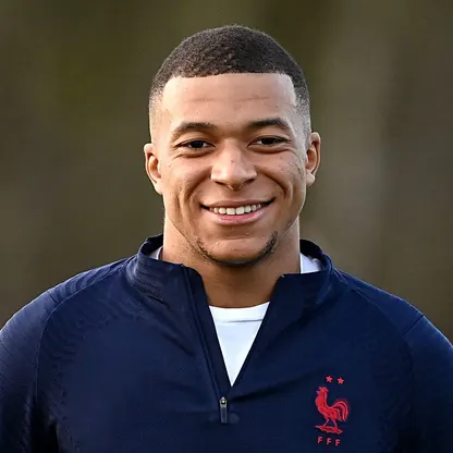 Will Kylian Mbappé equal Cristiano Ronaldo's 11-game scoring streak on October 22? - DuelDuck prediction market